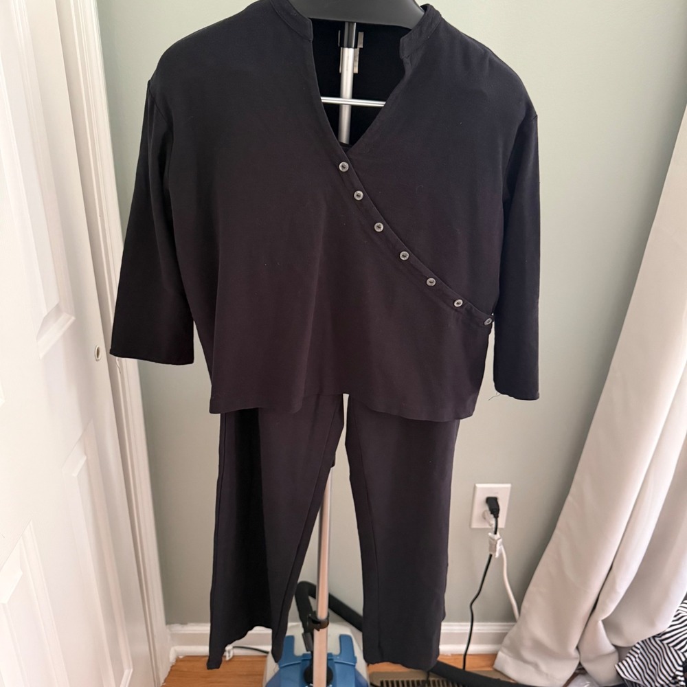 J Jill Petite Small Black 2 Pc Travel Knit Wide Leg Pants Button Top Set‎